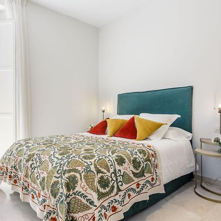 Apartamento Living By Cathedral Севилья Экстерьер фото