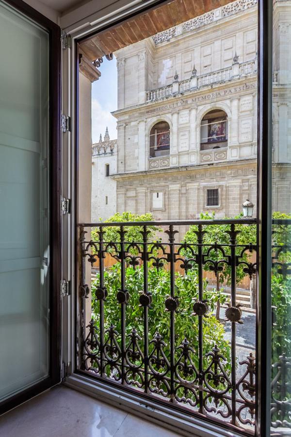Apartamento Living By Cathedral Севилья Экстерьер фото
